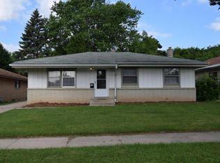 5027 N 85th St, Milwaukee, WI 53225
