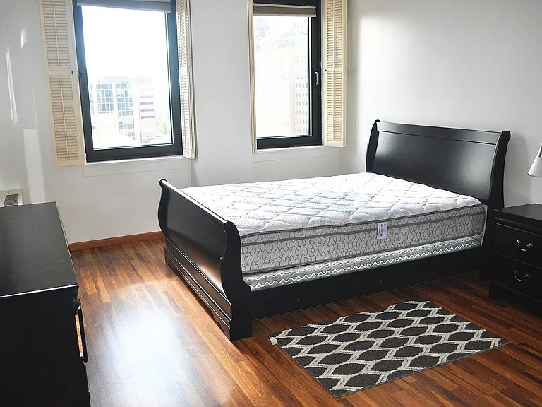 220 Broadway Ave S #1111 — Photo 1