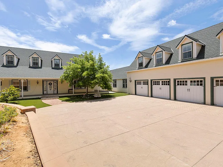 16555 Charles Otter Dr — Photo 12