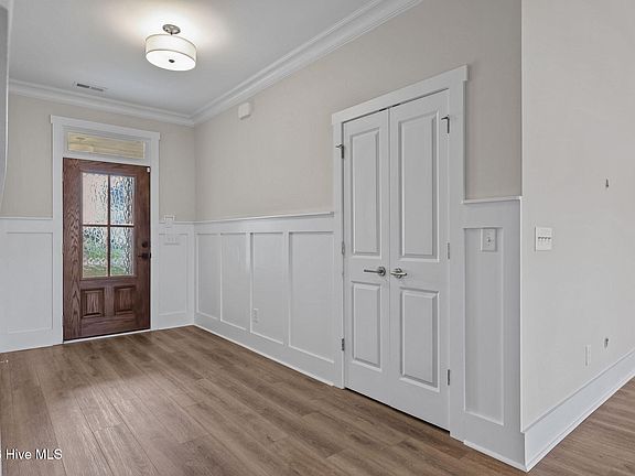 5th image of 2737 Windflower Lane