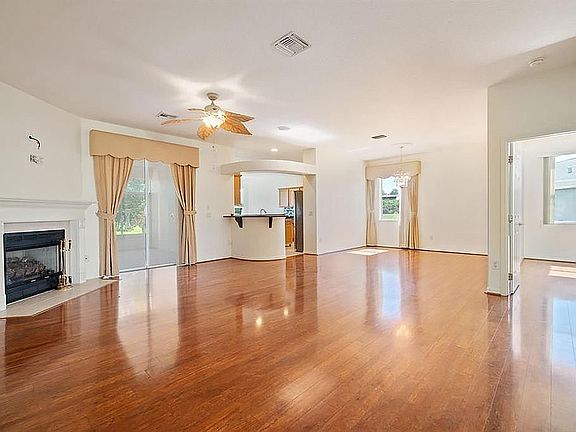 Family room, exit to sunroom