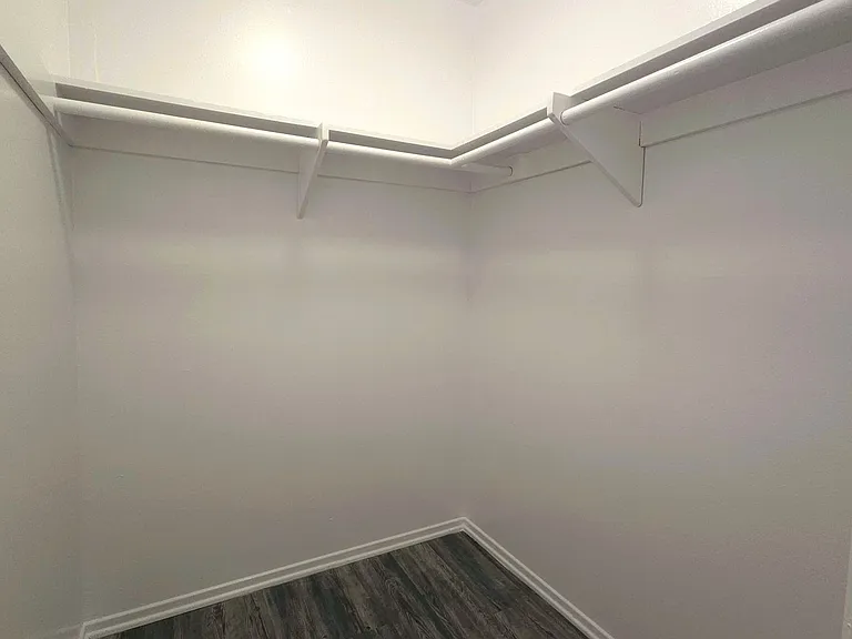 18411 Vincennes Street — Photo 54