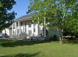 475 S Lick Creek Rd, Buncombe, IL 62912