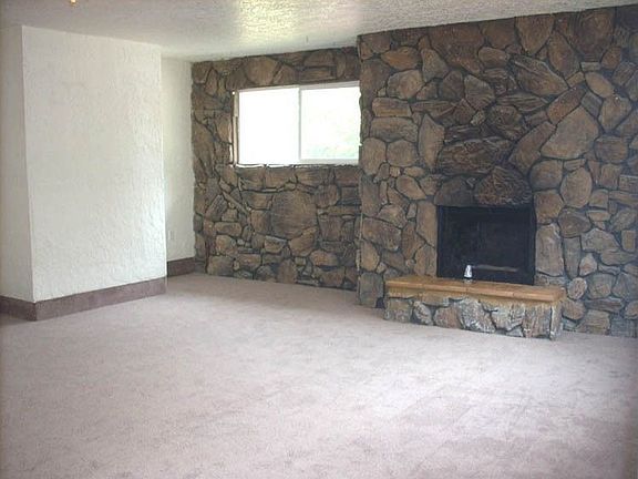 Huge family room 400SF