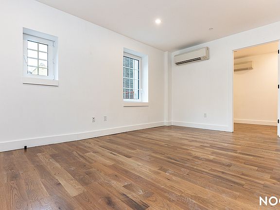 5th image of 128 Montrose Ave #314