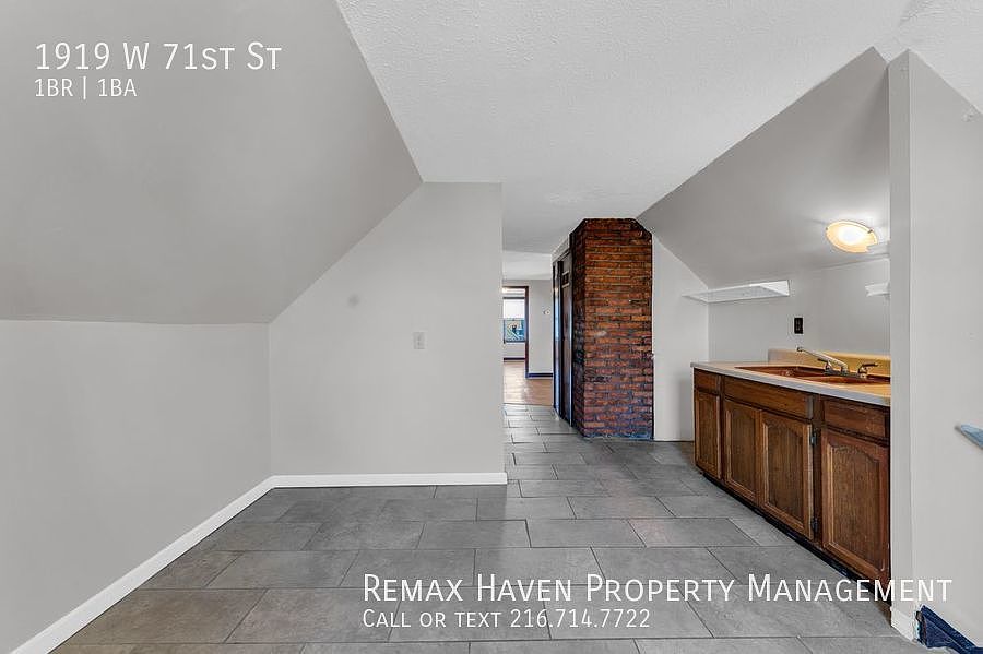 1919 W 71st St Cleveland, OH, 44102 Apartments for Rent Zillow
