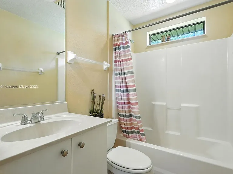 20 Bennett Ln — Photo 9
