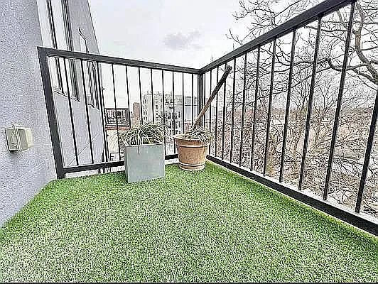 5th image of 279 S 2nd St #6F