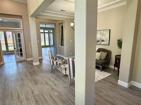 4th image of 7218 Spring Meadow Ln