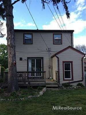 2nd image of 17424 Wildwood St