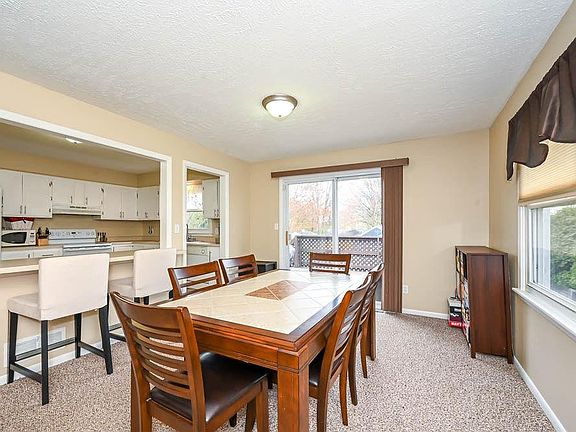 4th image of 66 Indian Lake Blvd