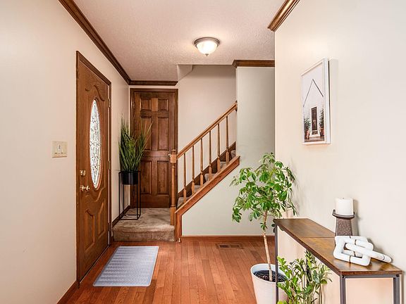 4th image of 336 Leighton Ct