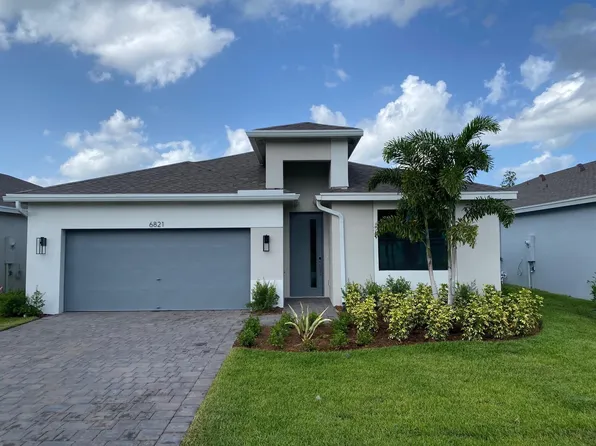 6821 SE Park Trace Drive, Stuart, FL 34997