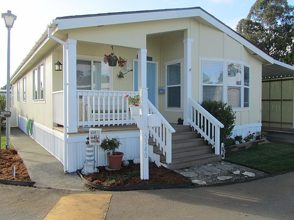 2nd image of 5540 Ocean Vista Ln