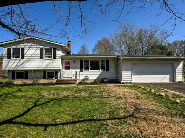 8011 Spieth Rd, Litchfield, OH 44253