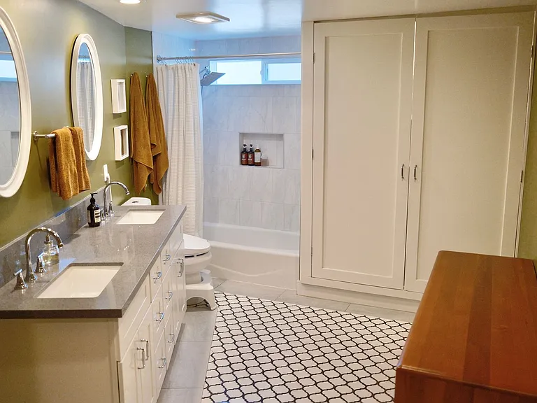 261 S Avenue 52 — Photo 17