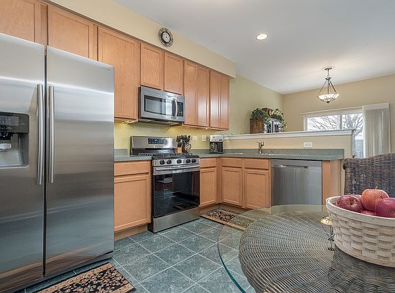 4th image of 7034 Creekside Dr #7034
