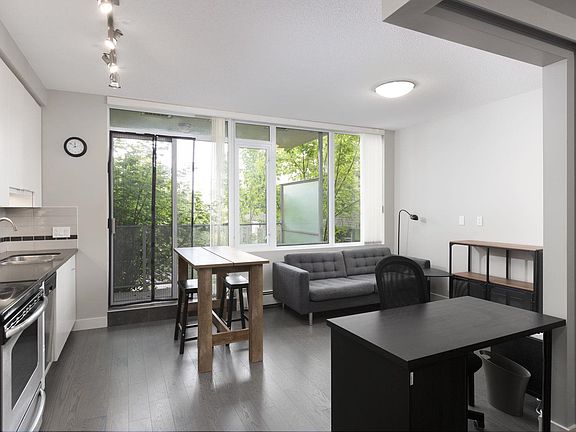 5th image of 9025 Highland Ct #307
