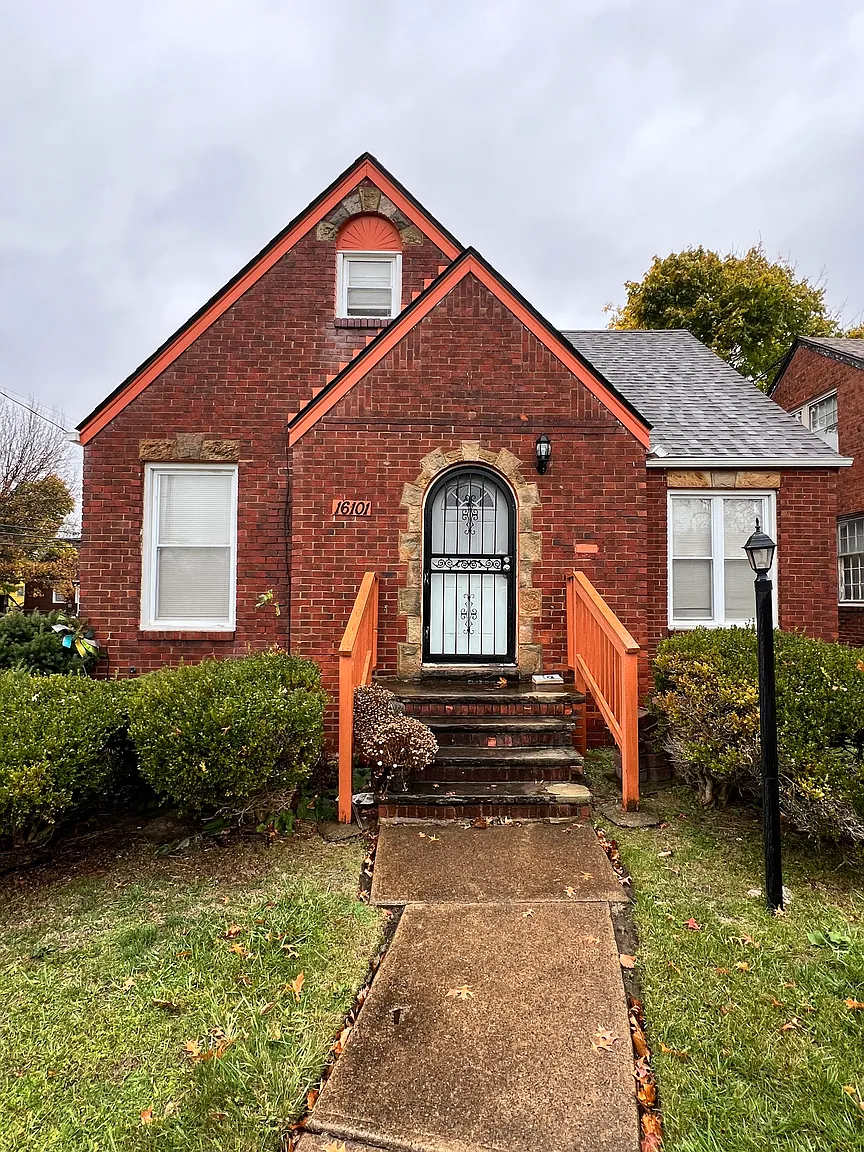 16101 Talford Ave photo 1
