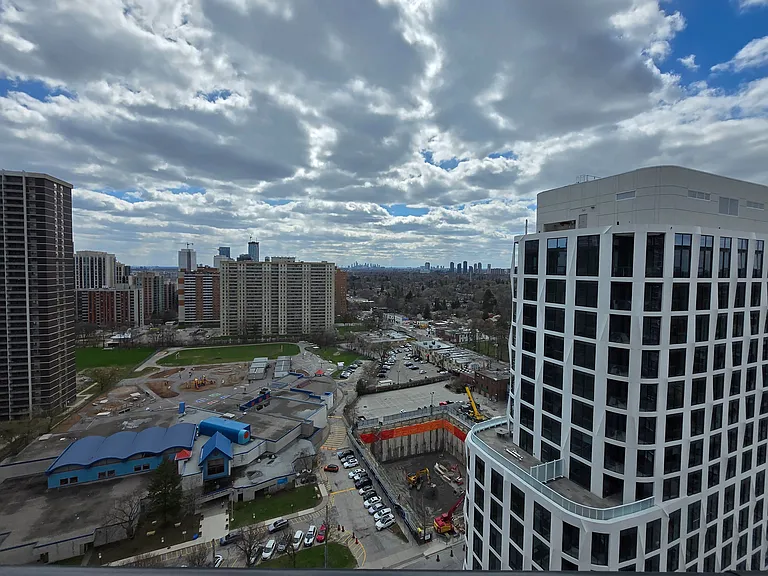 60 Central Park Dr #2110 — Photo 9