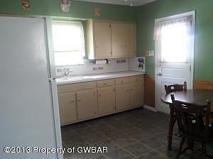 3rd image of 495 Church St