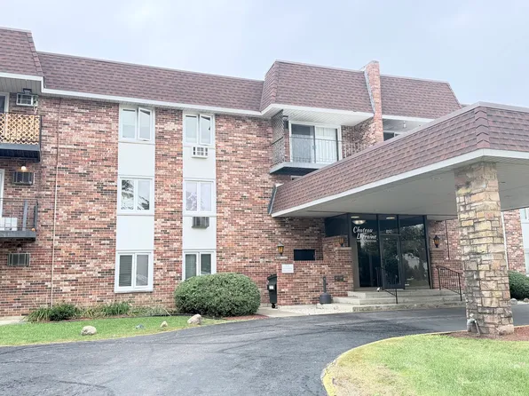 850 S Lorraine Rd APT 1C, Wheaton, IL 60189