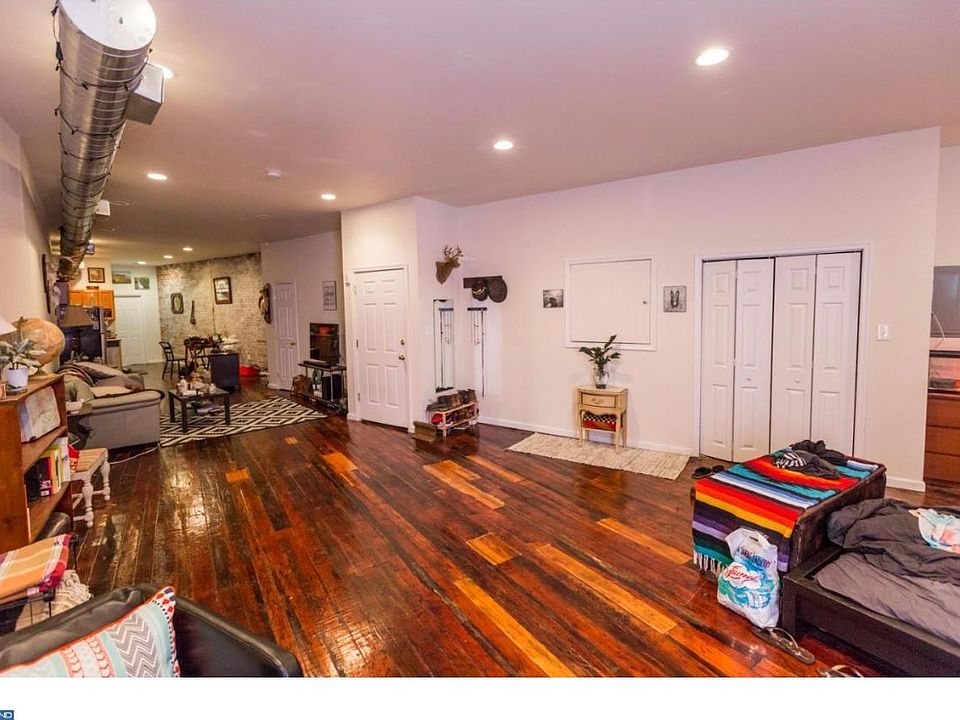 Bedroom / Living