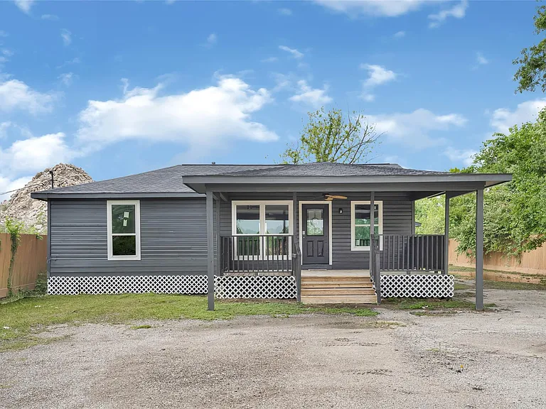 2631 Mansfield St — Photo 26