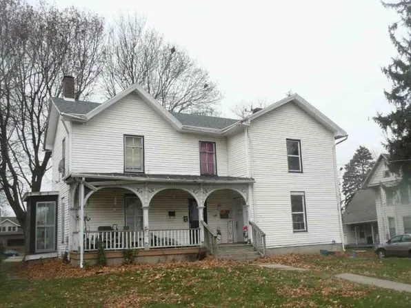 1242-1244 1/2 S Chicago Pl, Freeport, IL 61032