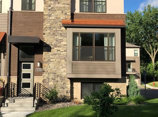 2133 River Valley Ln, Eagan, MN 55122