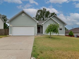 124 Andro Cir, Hollister, MO 65672