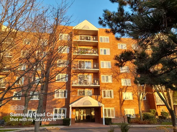 6530 W Irving Park Rd APT 309, Chicago, IL 60634