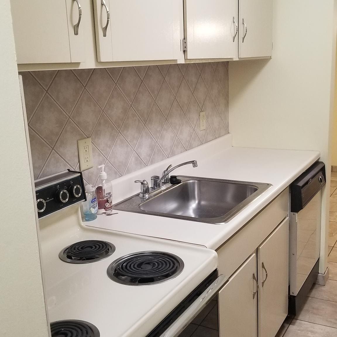 311 Presque Isle Blvd APT 101, Erie, PA 16505 Zillow