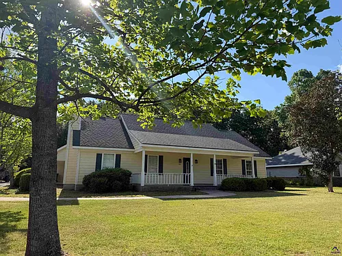 107 Barrington Pl N Photo 1