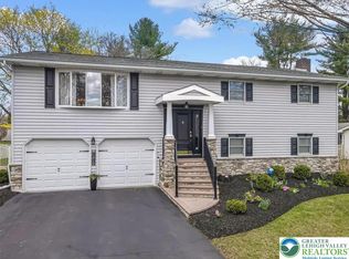 1210 Bluestone Dr, Bethlehem, PA 18017