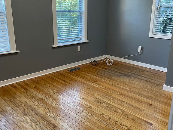4th image of 566 Smith St Unit 1