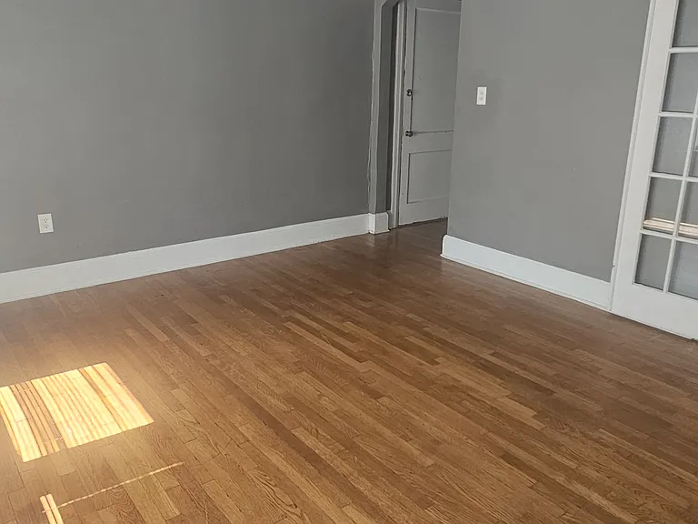 1943 Lamar Ave #16 — Photo 17