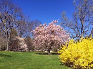 10 Douglas Rd, Morristown, NJ 07960