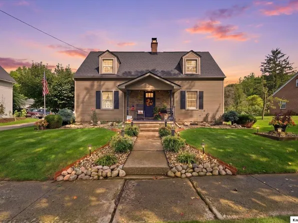 623 E Main St, Loudonville, OH 44842