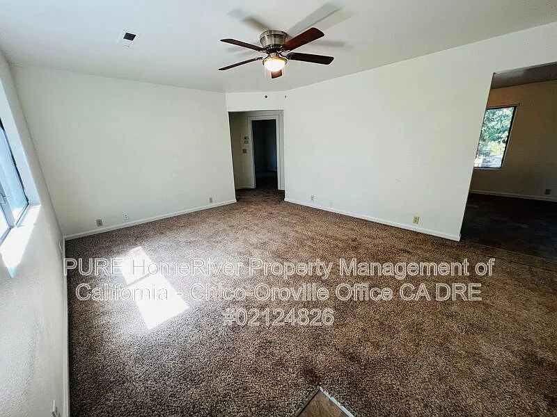 3 bed, 2.0 bath, 1050 sqft, $1,700 — Photo 3