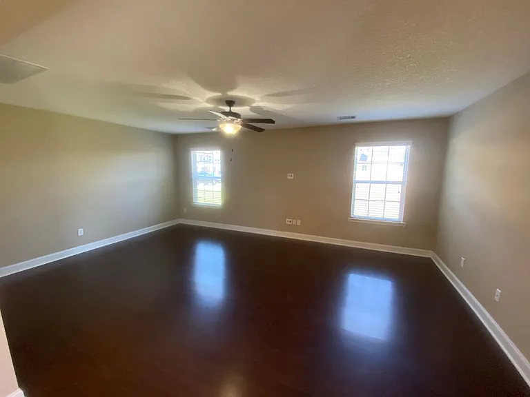 107 Powers Dr — Photo 13