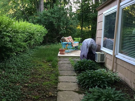 4th image of 134 Wilson Dr