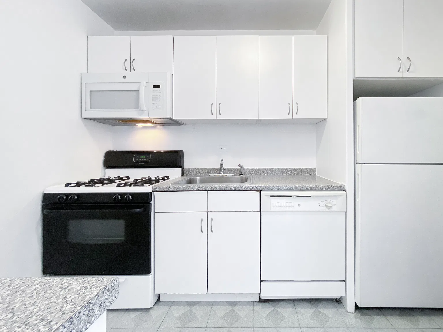 330 East 33rd Street — Photo 4
