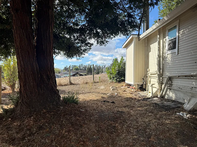 Dutch Ln — Photo 11