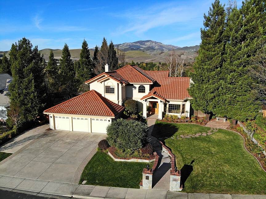 1st image of 69 Woodranch Cir