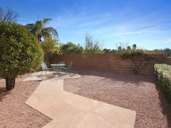 3rd image of 294 E Camino Lomas