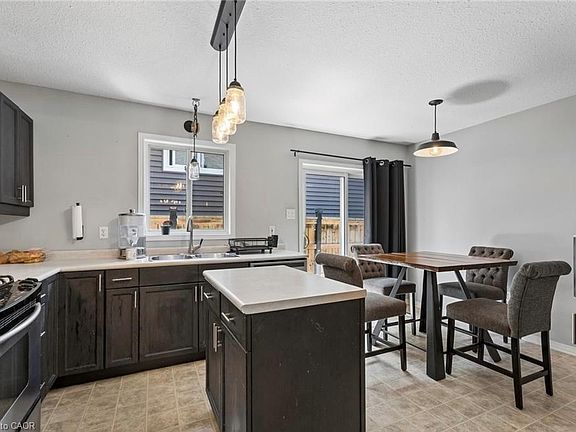5th image of 56 Golden Acres Dr