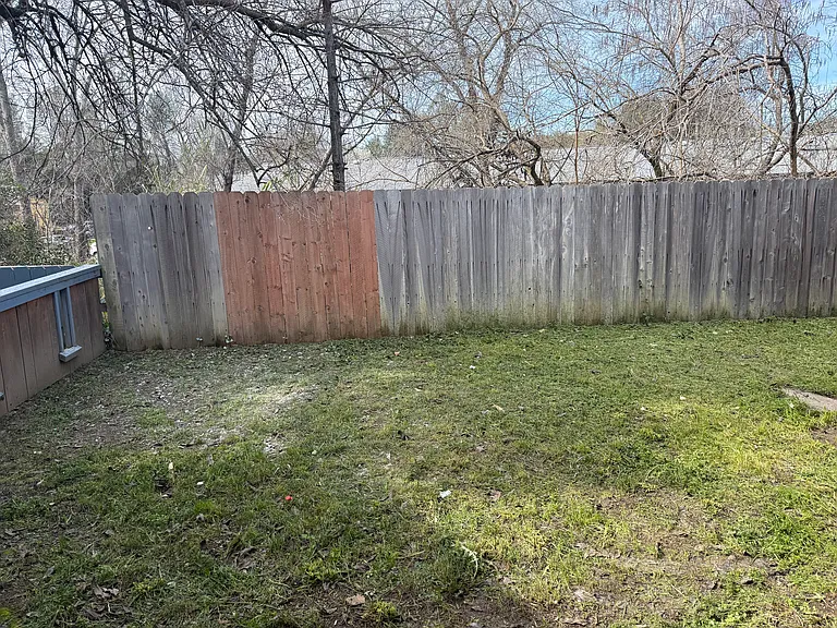 647.5 Cowles Ave #B — Photo 9
