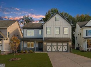 5533 Keswick Dr, Flowery Branch, GA