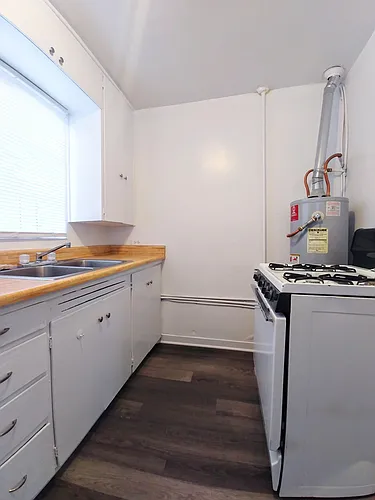 Updated 1 Bedroom in the Heart of Edo Photo 1